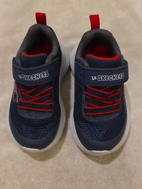 Skechers Kids Navy with Red Accent Lightweight Sneakers